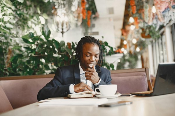 Guide d'achat des pellets : conseils et prix à connaître