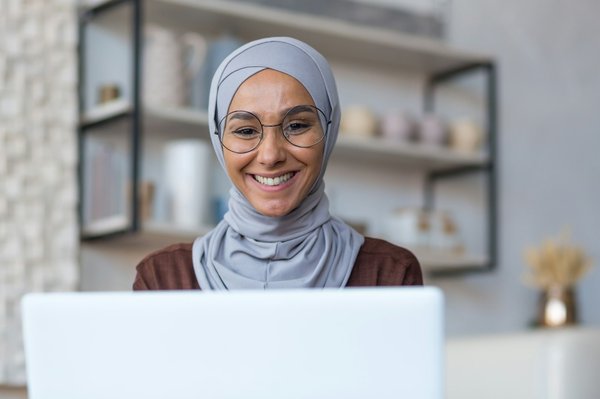 Apprendre l'arabe facilement avec une méthode moderne en ligne