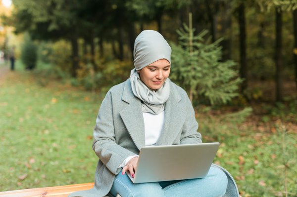 Boutique islamique en ligne : vos essentiels à portée de clic